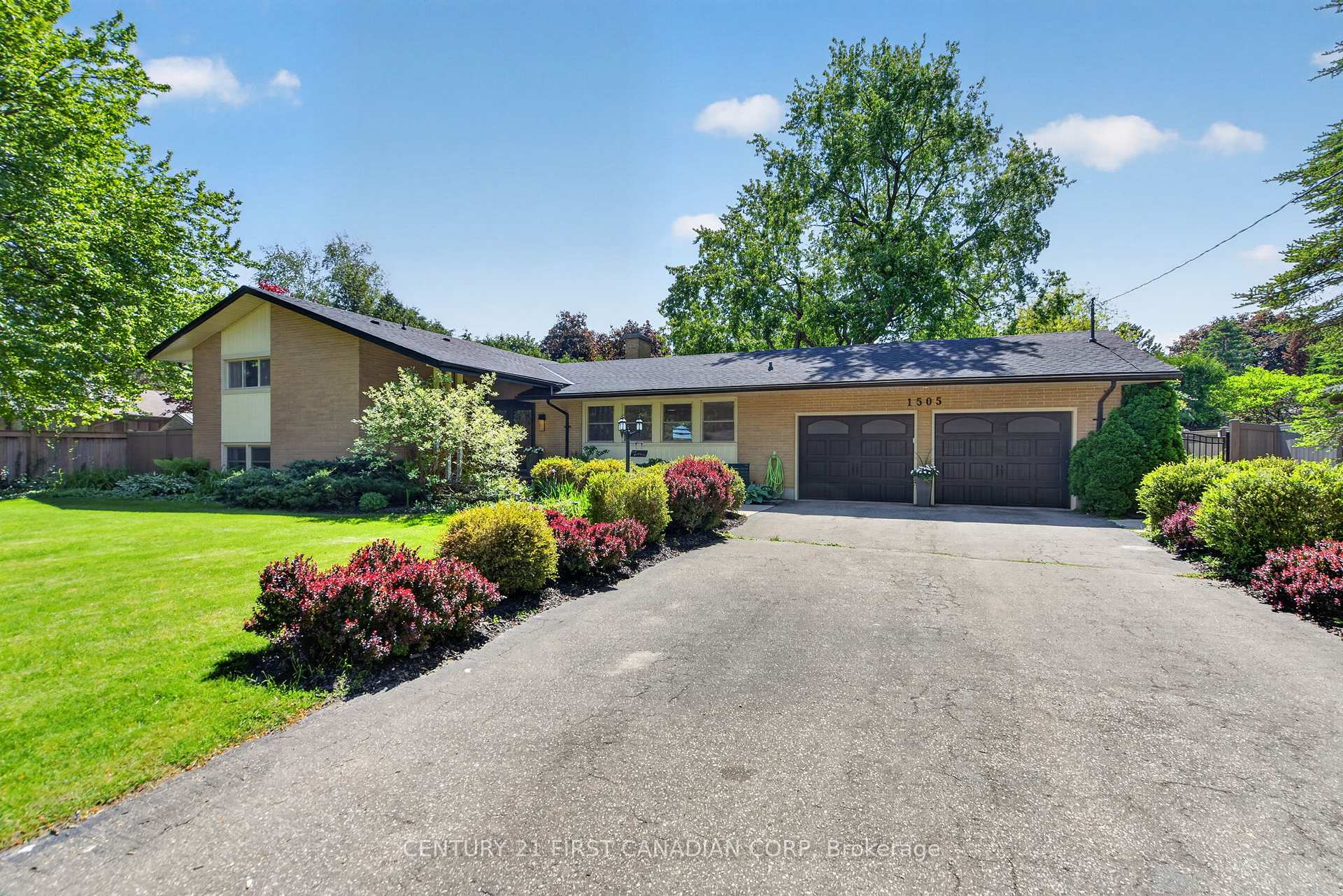 1505 Stoneybrook Crescent, London North, ON N5X 1C6
