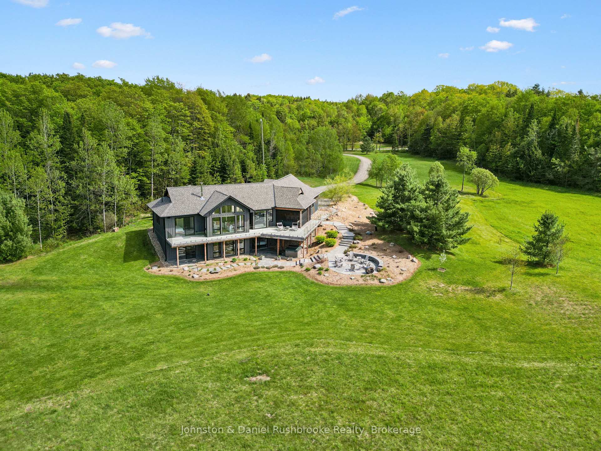 1280 Beatrice Townline Road, Muskoka Lakes, ON P1L 1X4