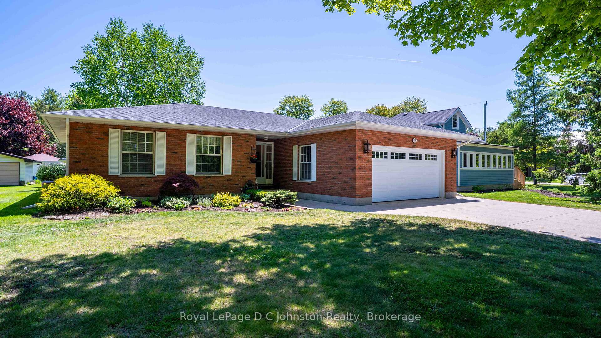86 Breadalbane Street S, Saugeen Shores, ON N0H 2L0
