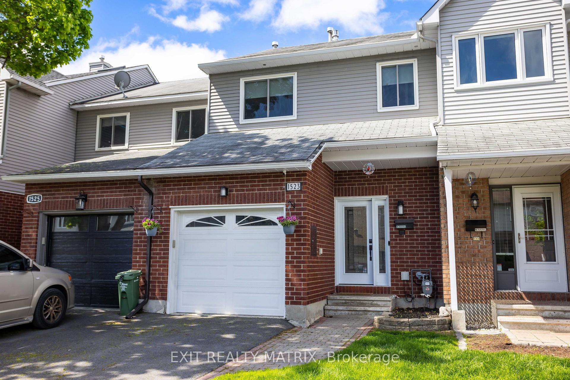 1523 Briarfield Crescent, Orleans - Cumberland and Area, ON K4A 1Z9