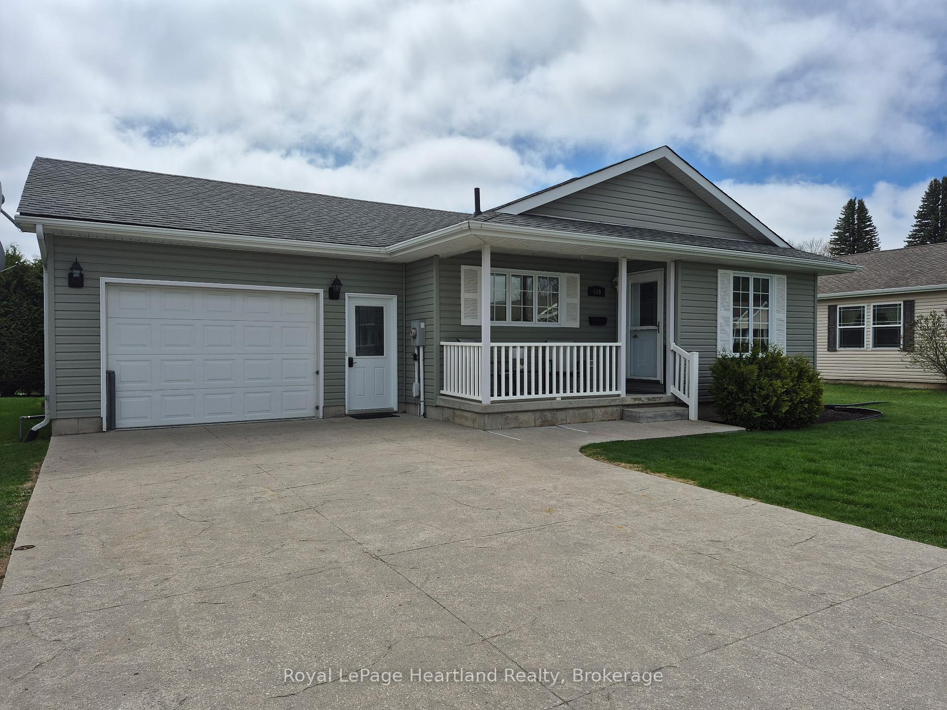 459 Richard Crescent, Strathroy-Caradoc, ON N7G 3P4