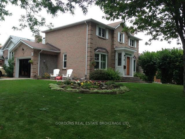 1 Buckingham Court, Kingston, ON K7K 6V8