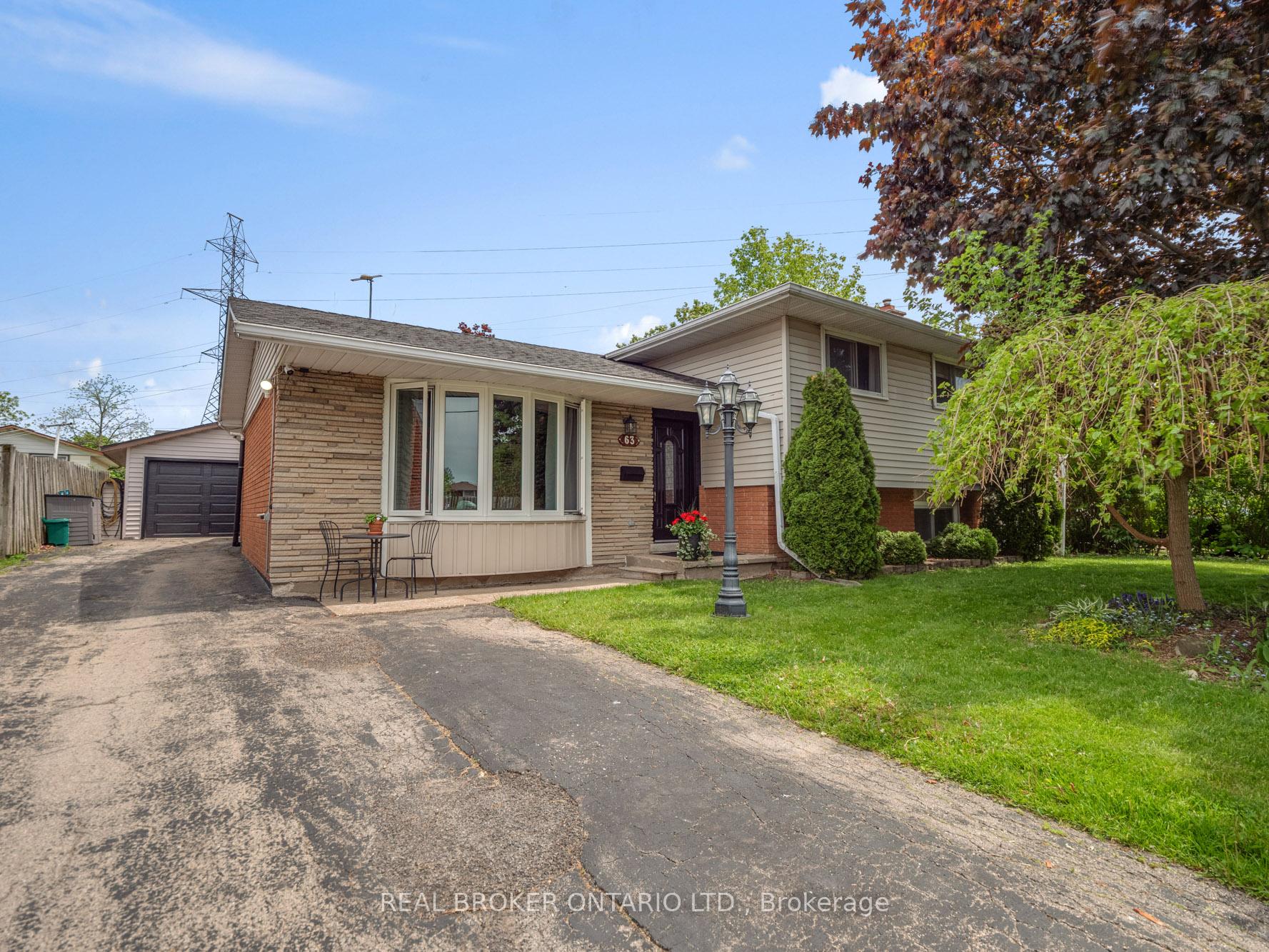 63 Harrison Avenue, Welland, ON L3B 1C3