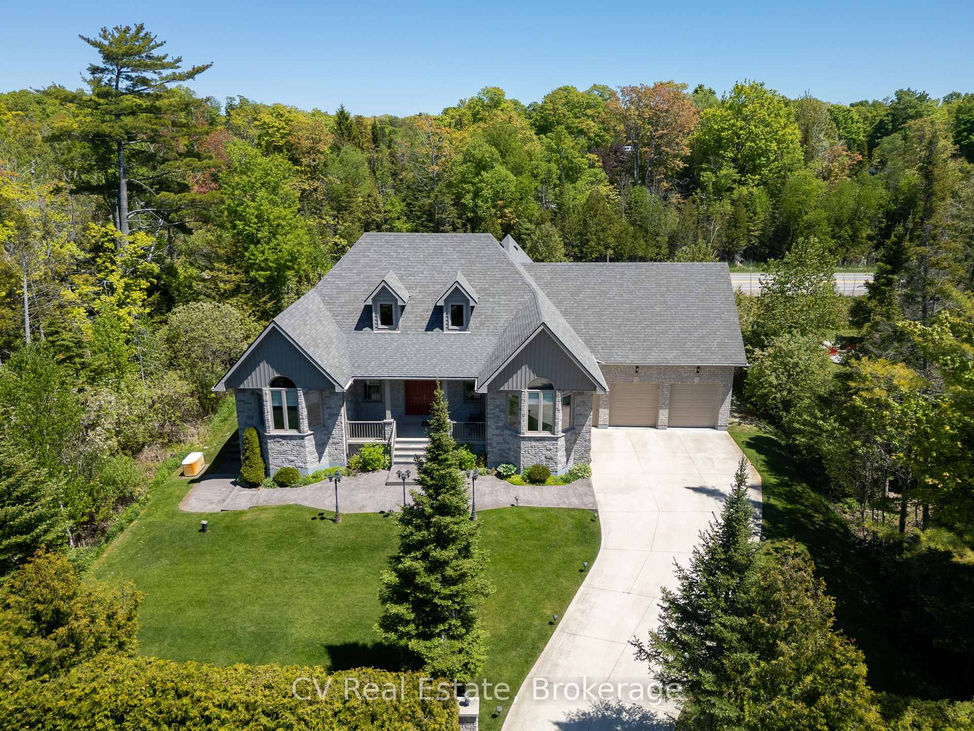 180 St. Edmunds Crescent, South Bruce Peninsula, ON N0H 2G0