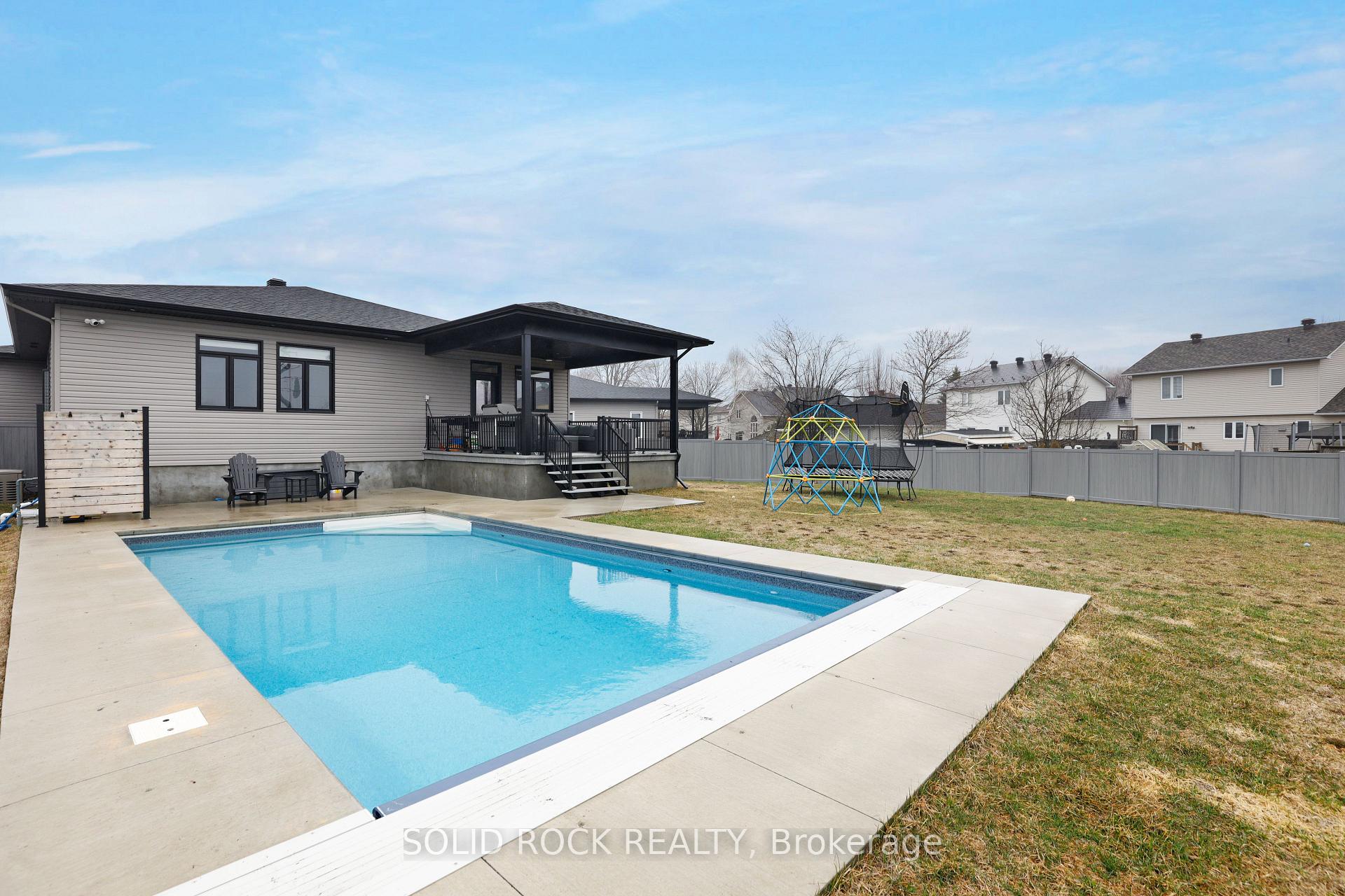 216 Filion Street, Russell, ON K0A 1W0