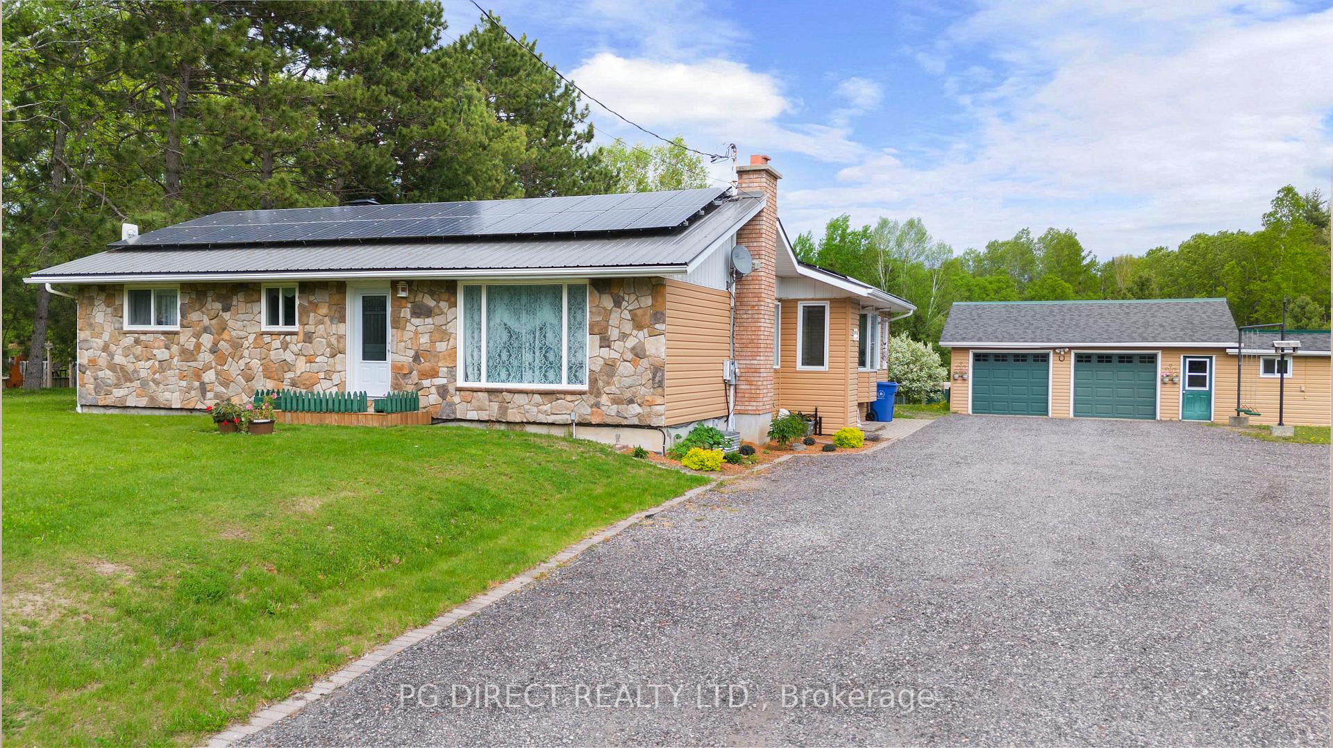 1598 Corbeil Road, East Ferris, ON P0H 1K0