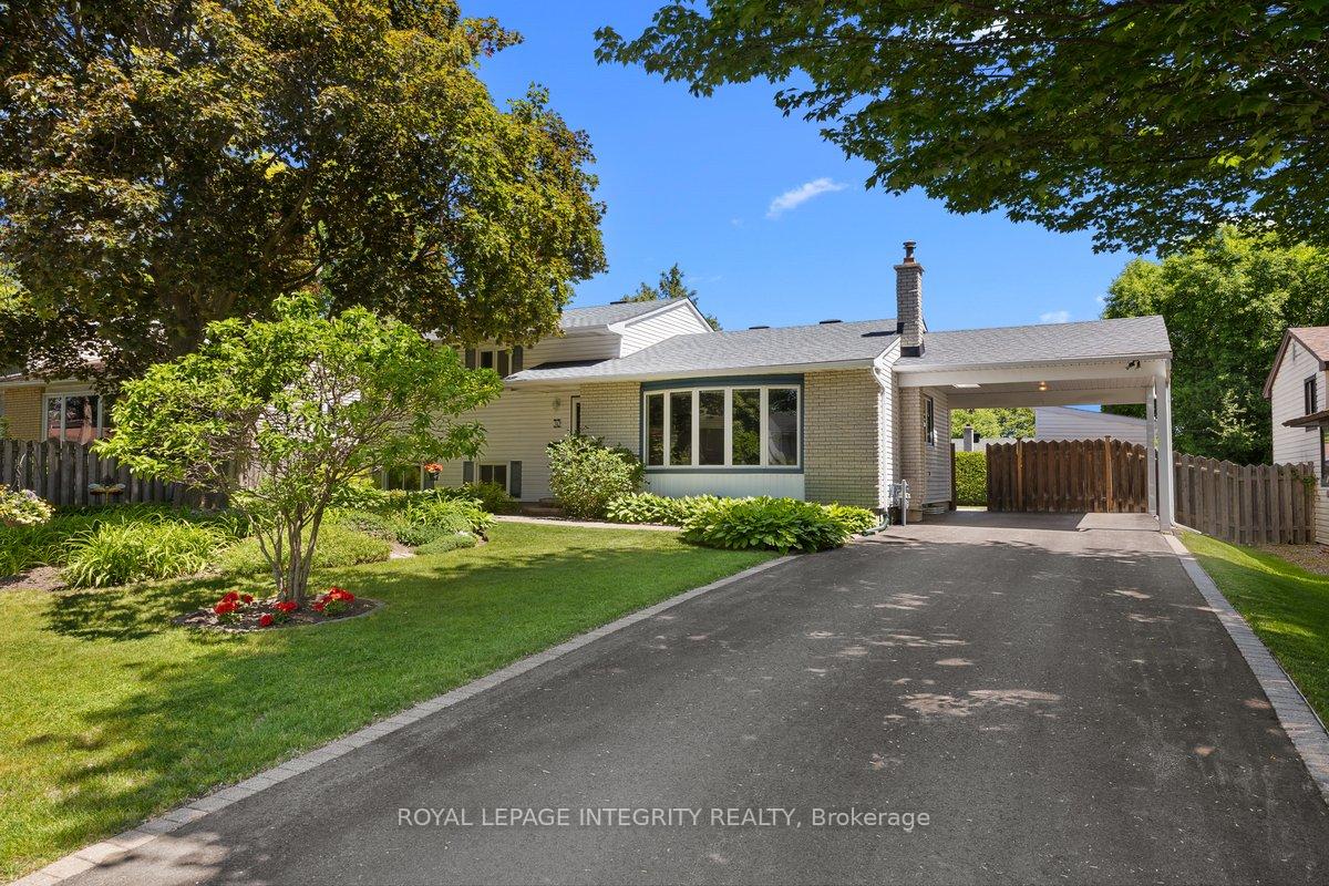 30 Biscayne Crescent, Cityview - Parkwoods Hills - Rideau Shore, ON K2E 6Y9