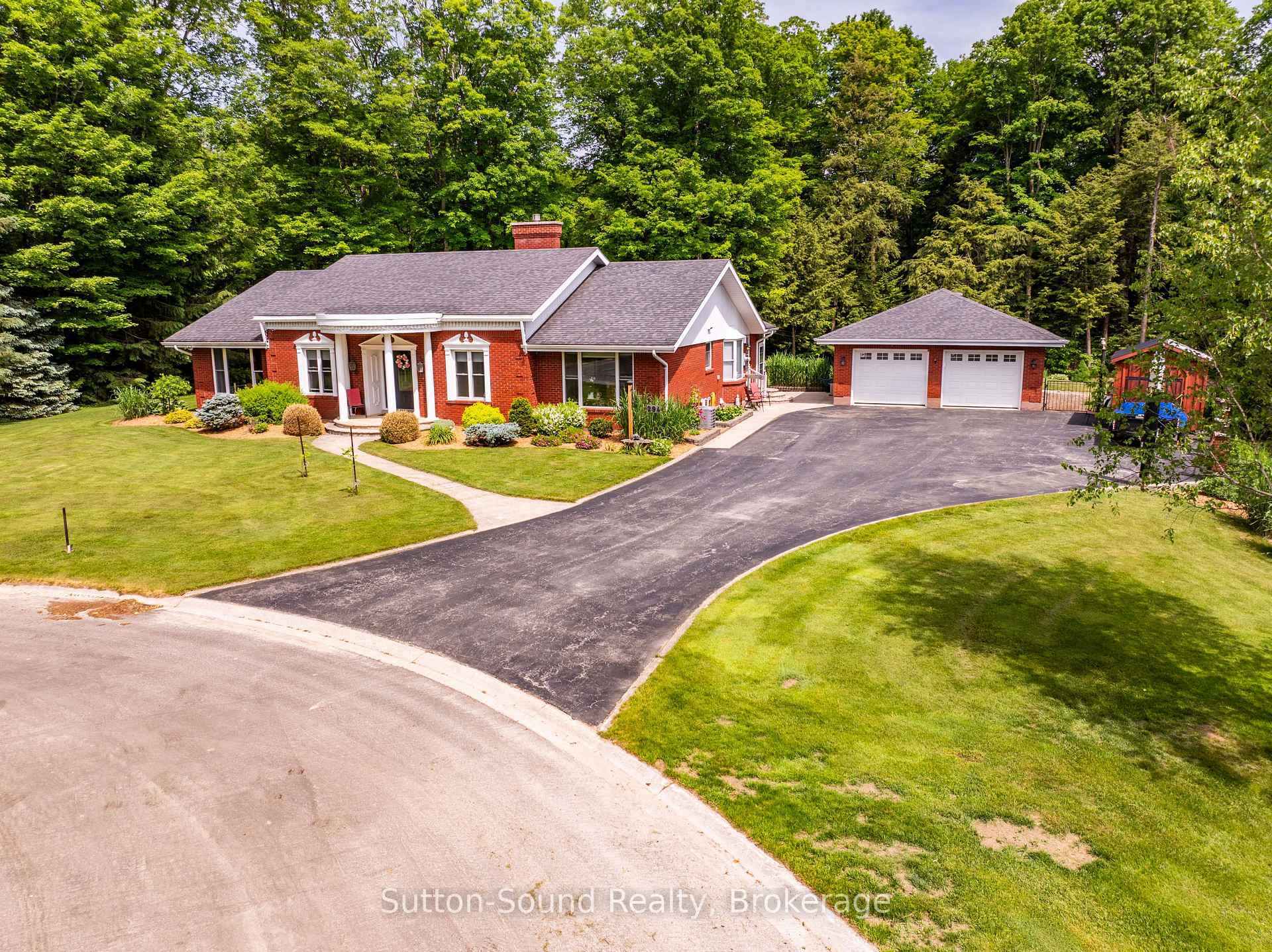 294 Forest Hill Drive, Georgian Bluffs, ON N4K 5N6