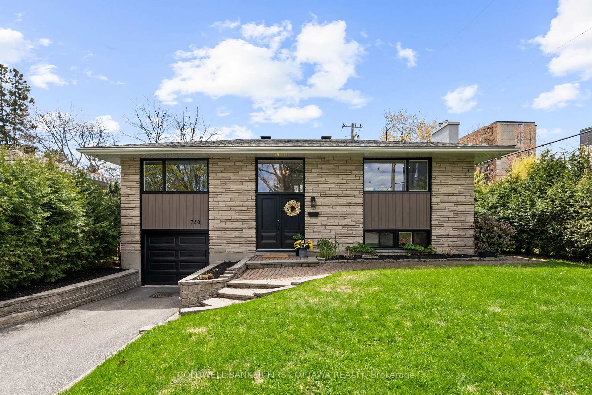 740 Garner Avenue, Billings Bridge - Riverside Park and Area, ON K1V 6M7