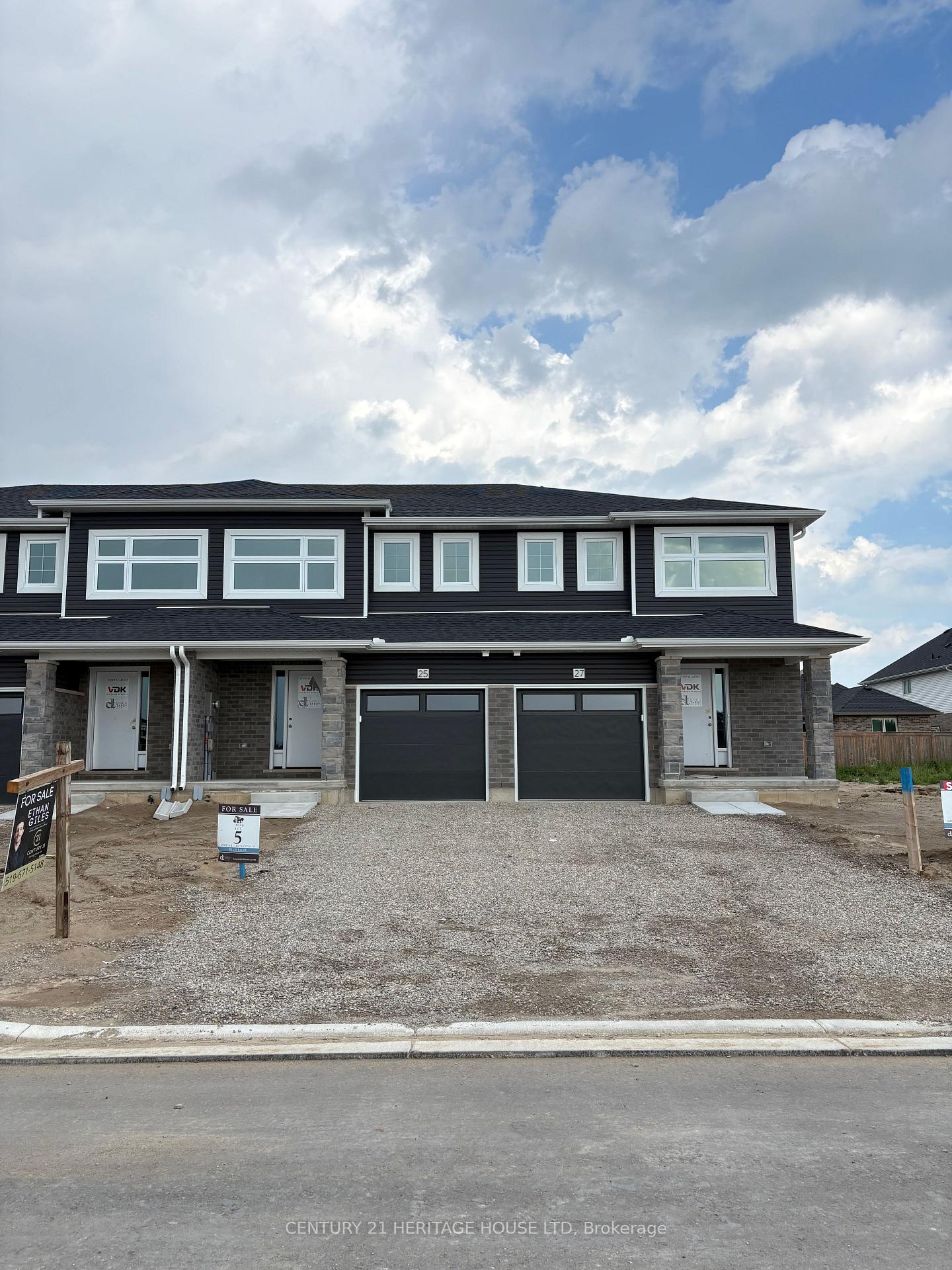25 Kiln Lane E, St. Thomas, ON N5R 0S2