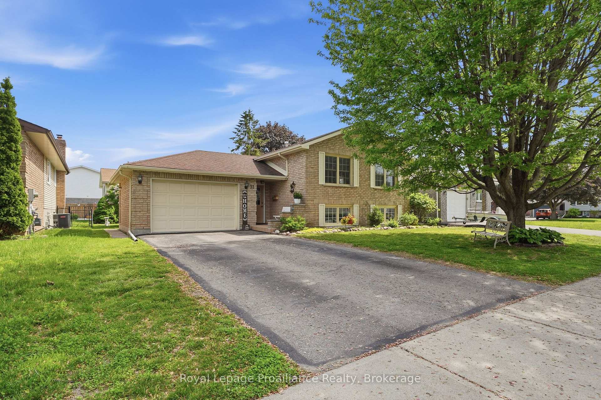 31 Springbrook Crescent, Belleville, ON K8P 5B9