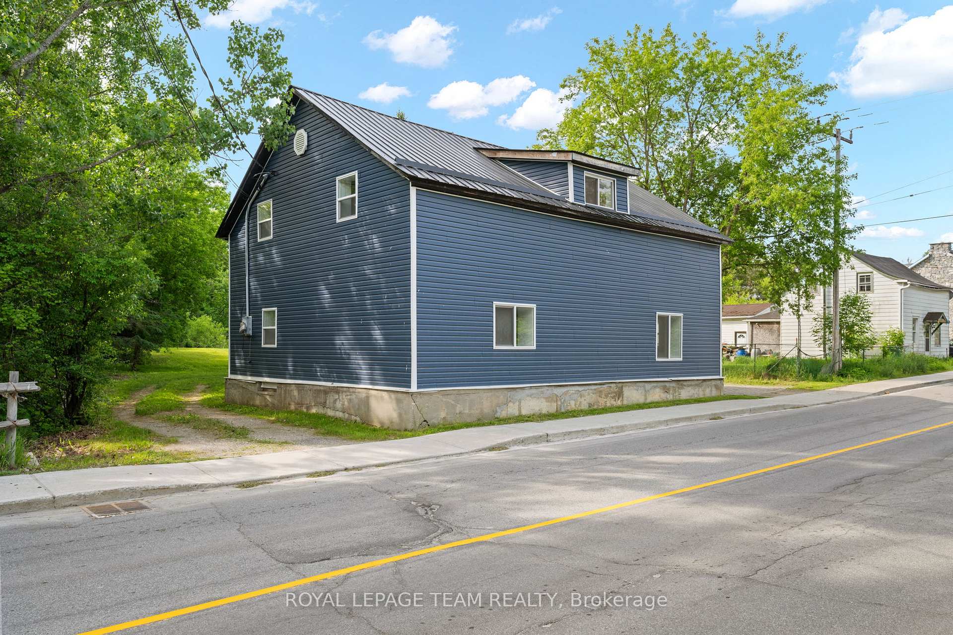 76 South Street, Lanark Highlands, ON K0G 1K0