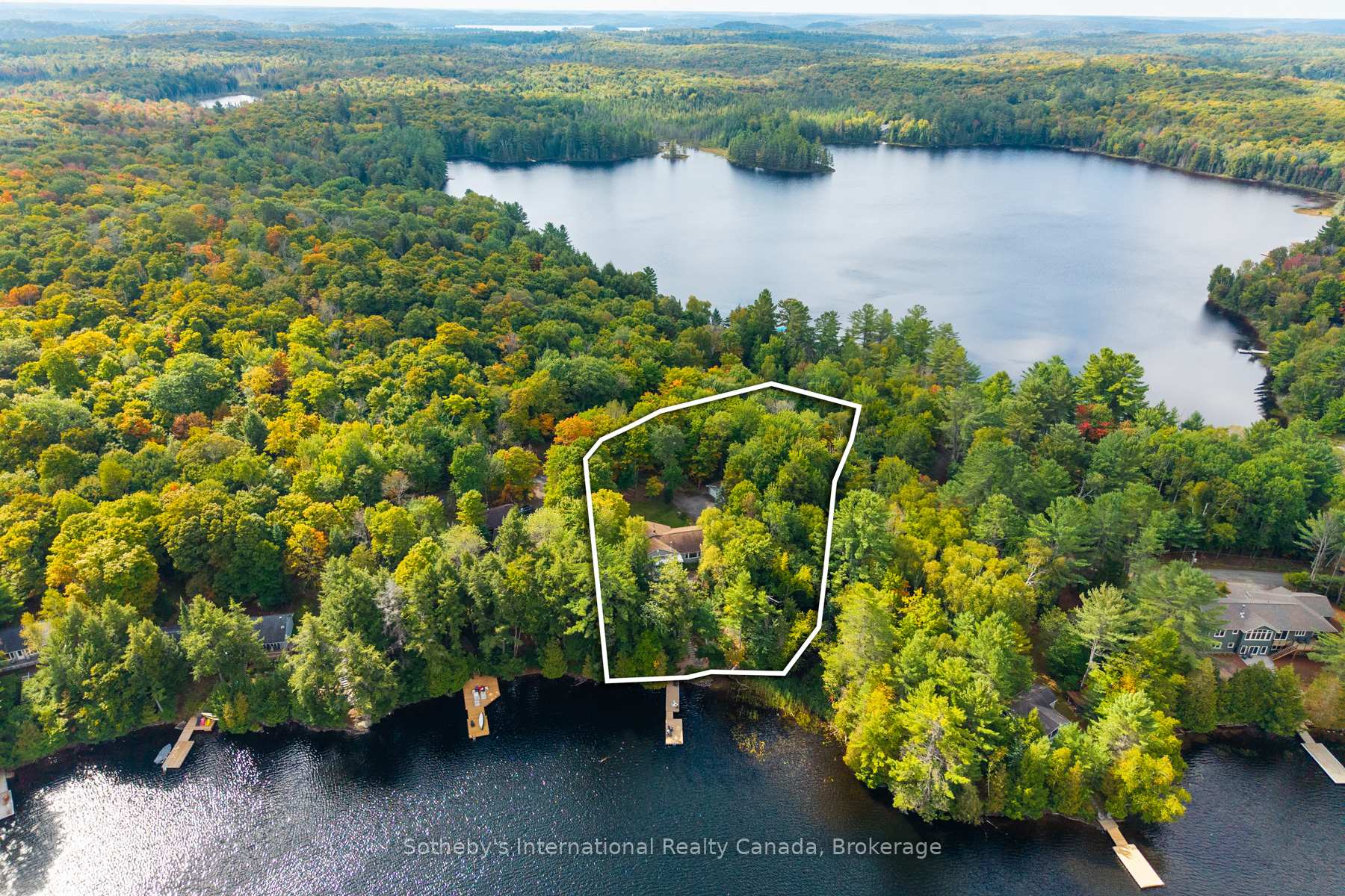 20 Fish Rock Road, Huntsville, ON P1H 2N5