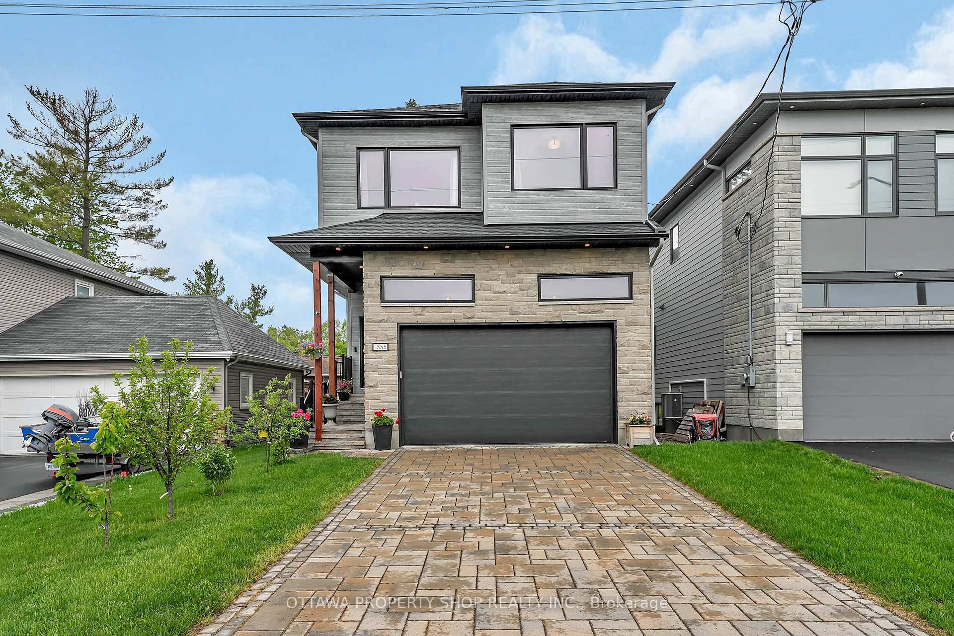 1355 Mory Street, Blossom Park - Airport and Area, ON K1T 1C8