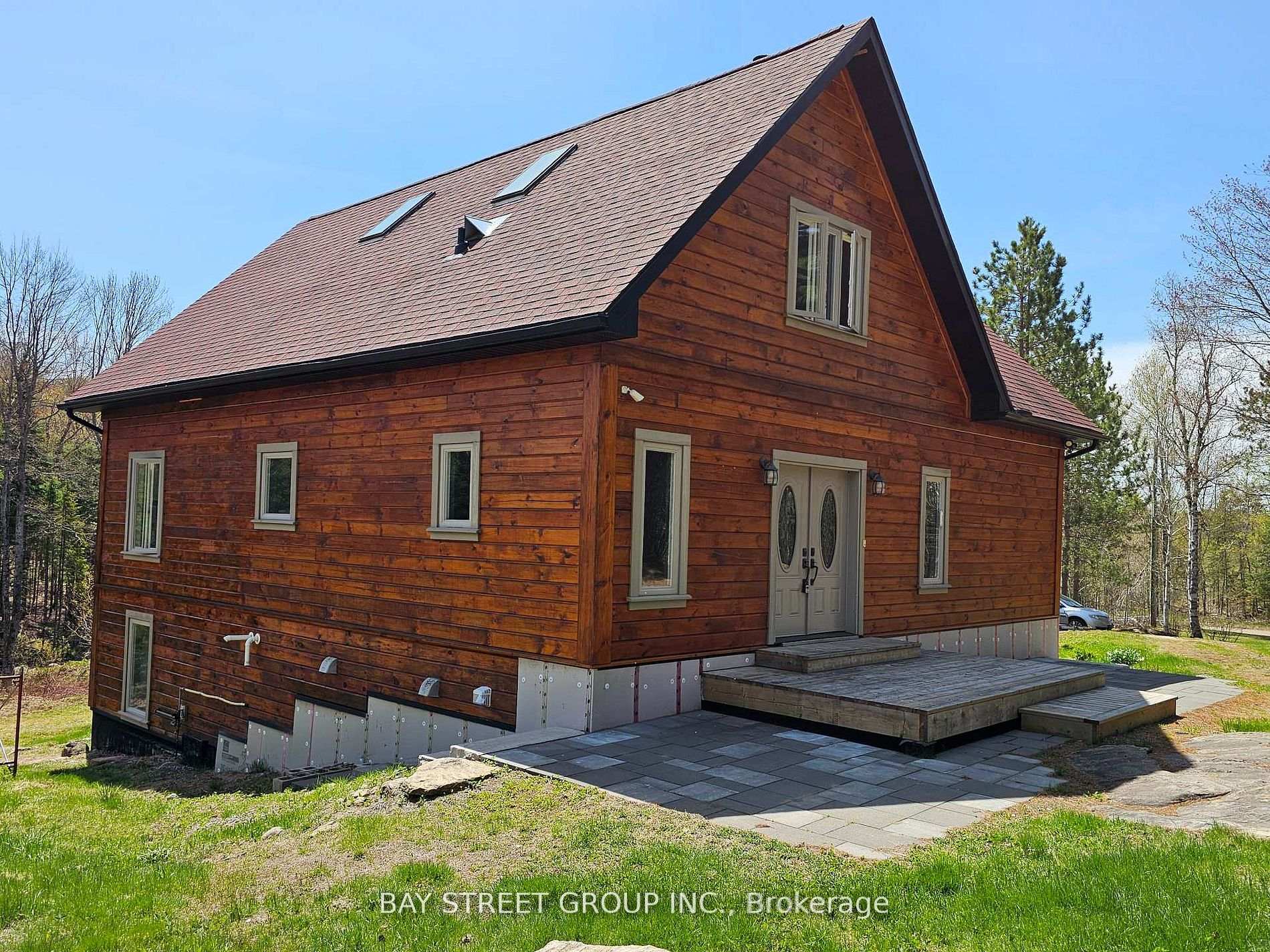 1032 Spring Lake Road, Bracebridge, ON P1L 1X1