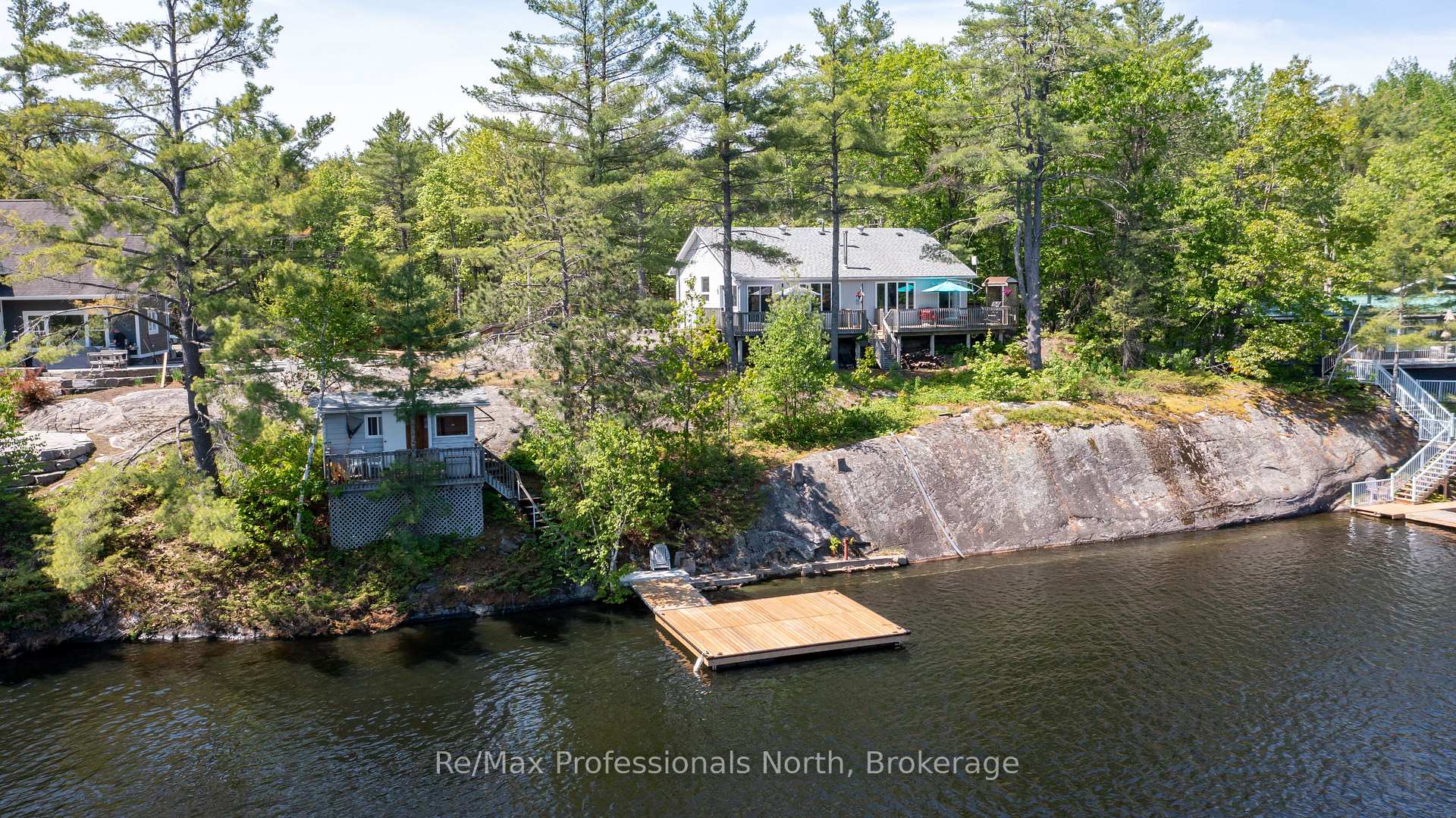 5 Pinetree Road, Gravenhurst, ON P1P 0E2