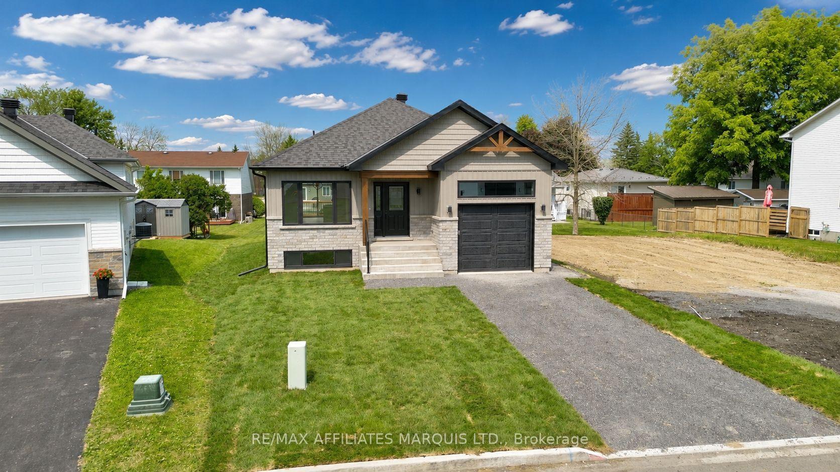 153 Marguerite D'youville Street, Cornwall, ON K6H 0J3