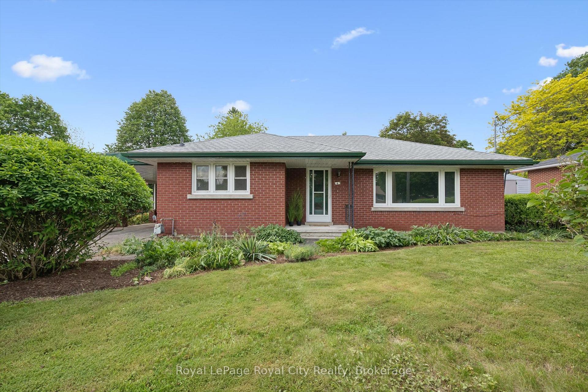 4 Campion Avenue, Guelph, ON N1H 5L3