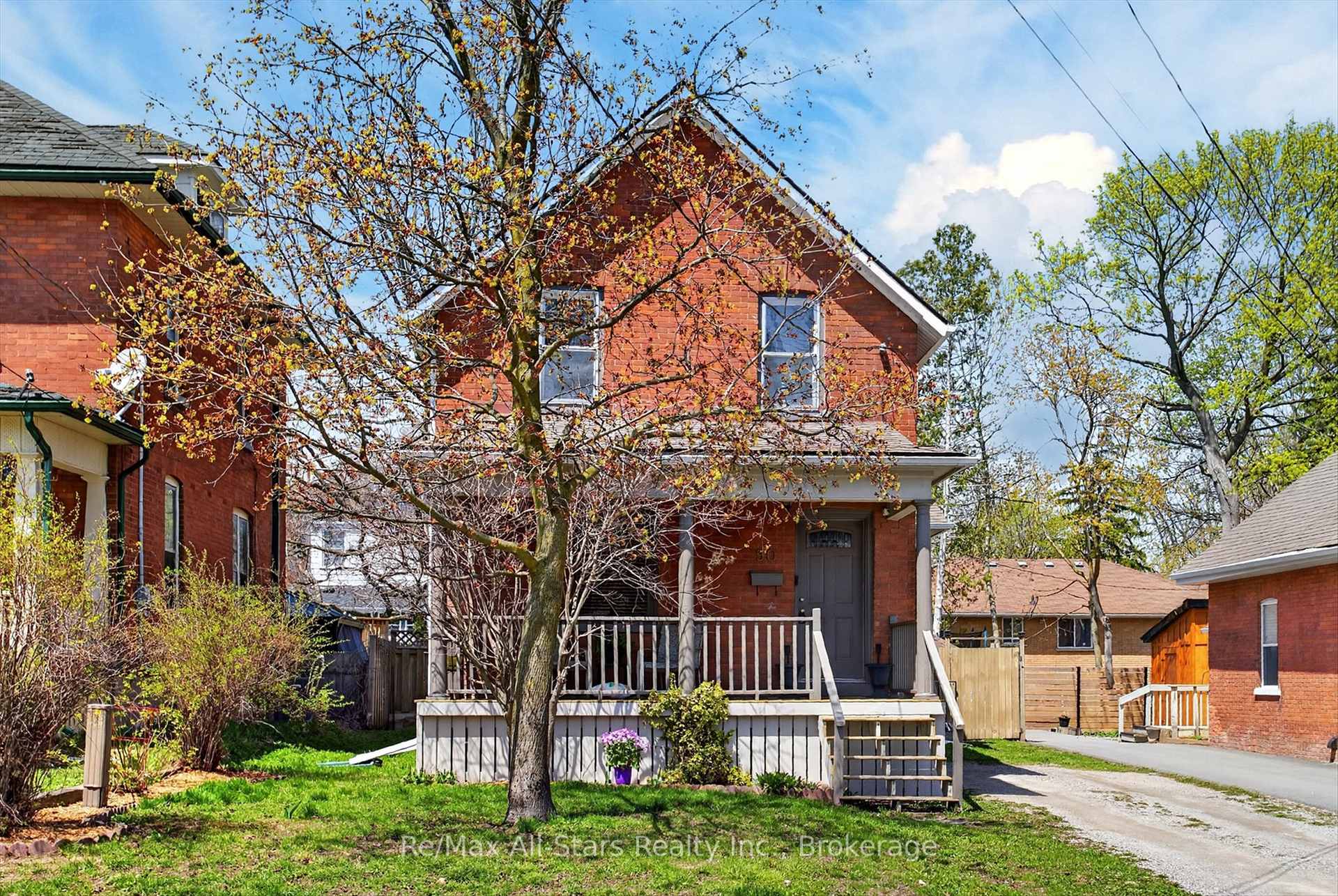 90 Glenelg Street W, Kawartha Lakes, ON K9V 2V9