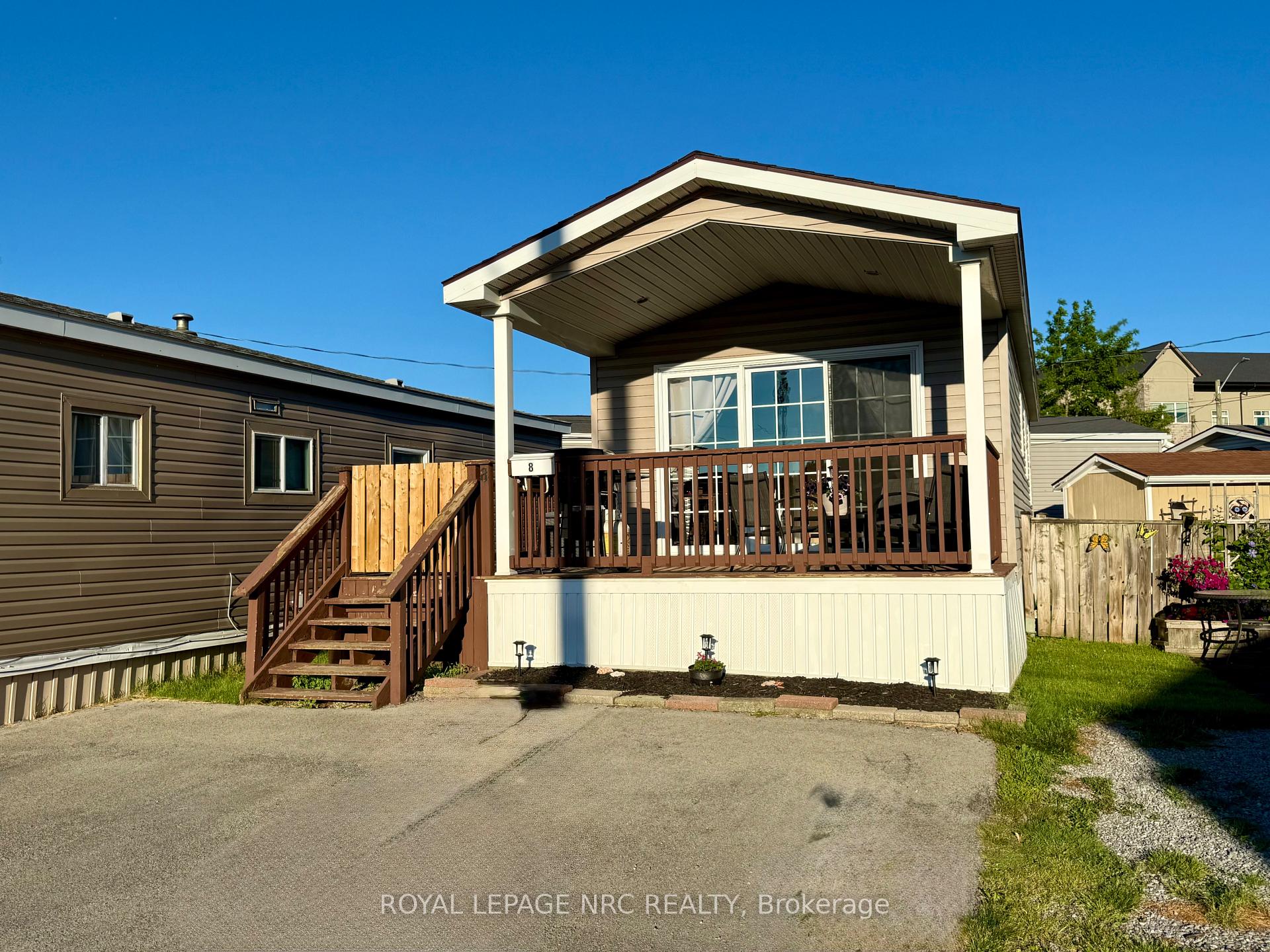 241 st. paul Street 8, St. Catharines, ON L2S 2E5