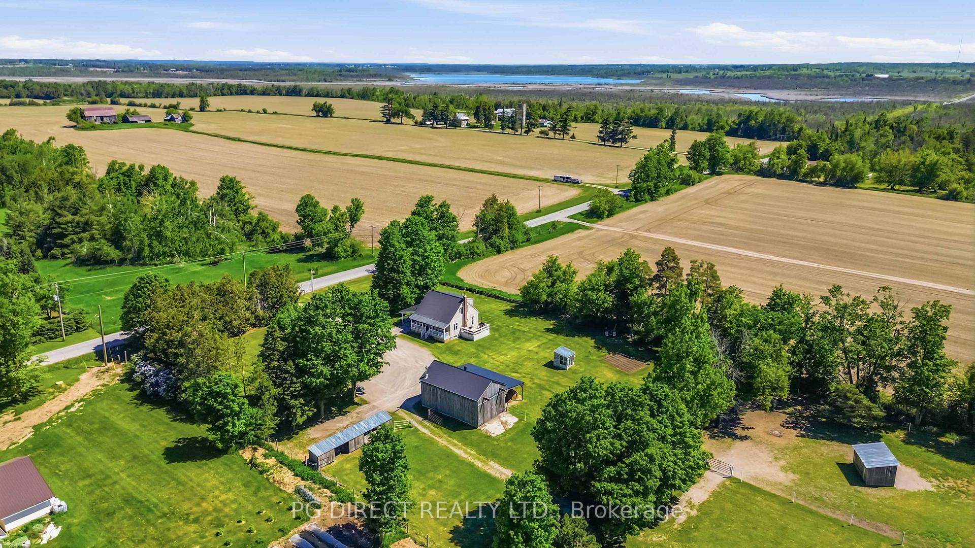 516 Kings Wharf Road, Kawartha Lakes, ON K0M 1L0