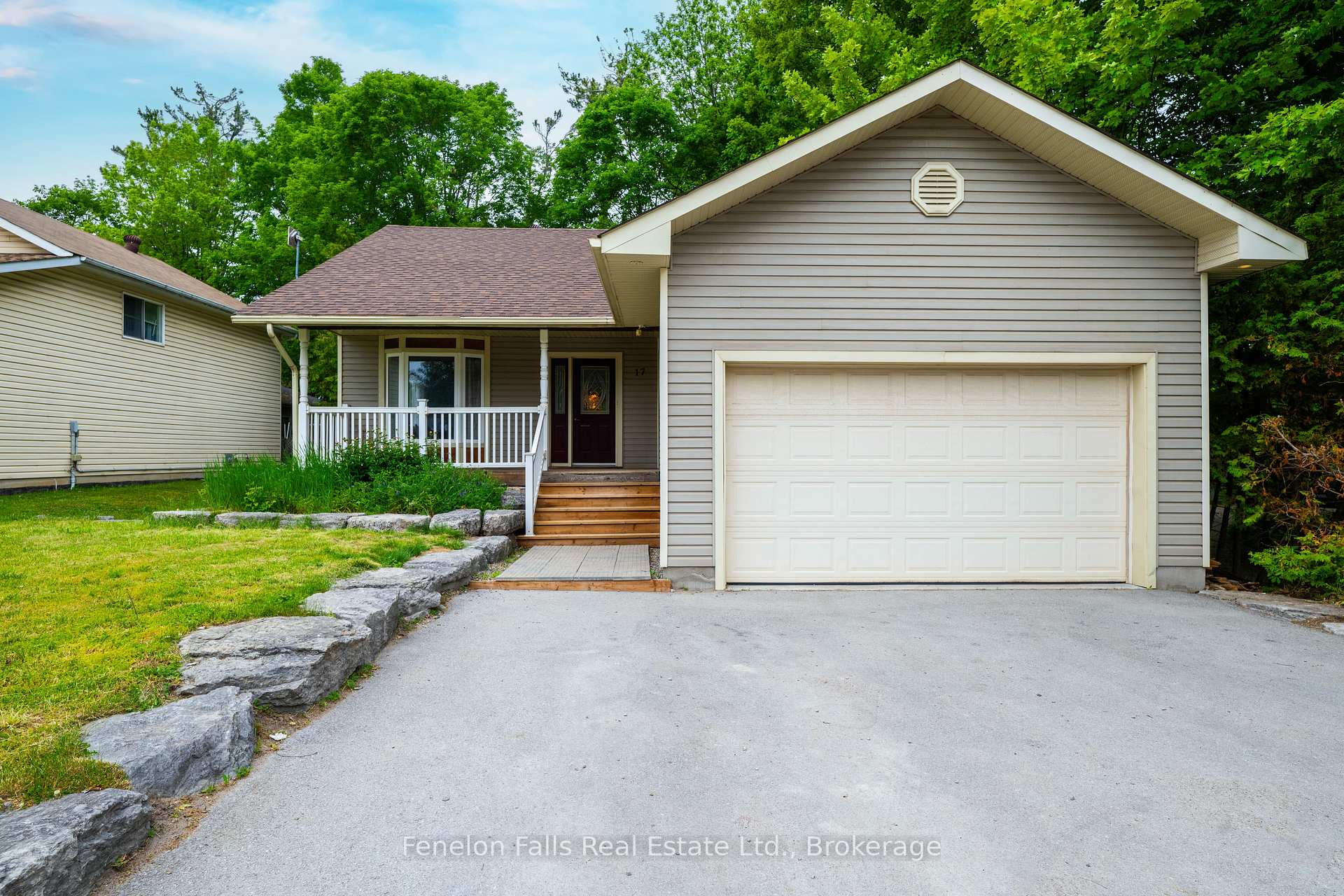 17 Short Street, Kawartha Lakes, ON K0M 1N0