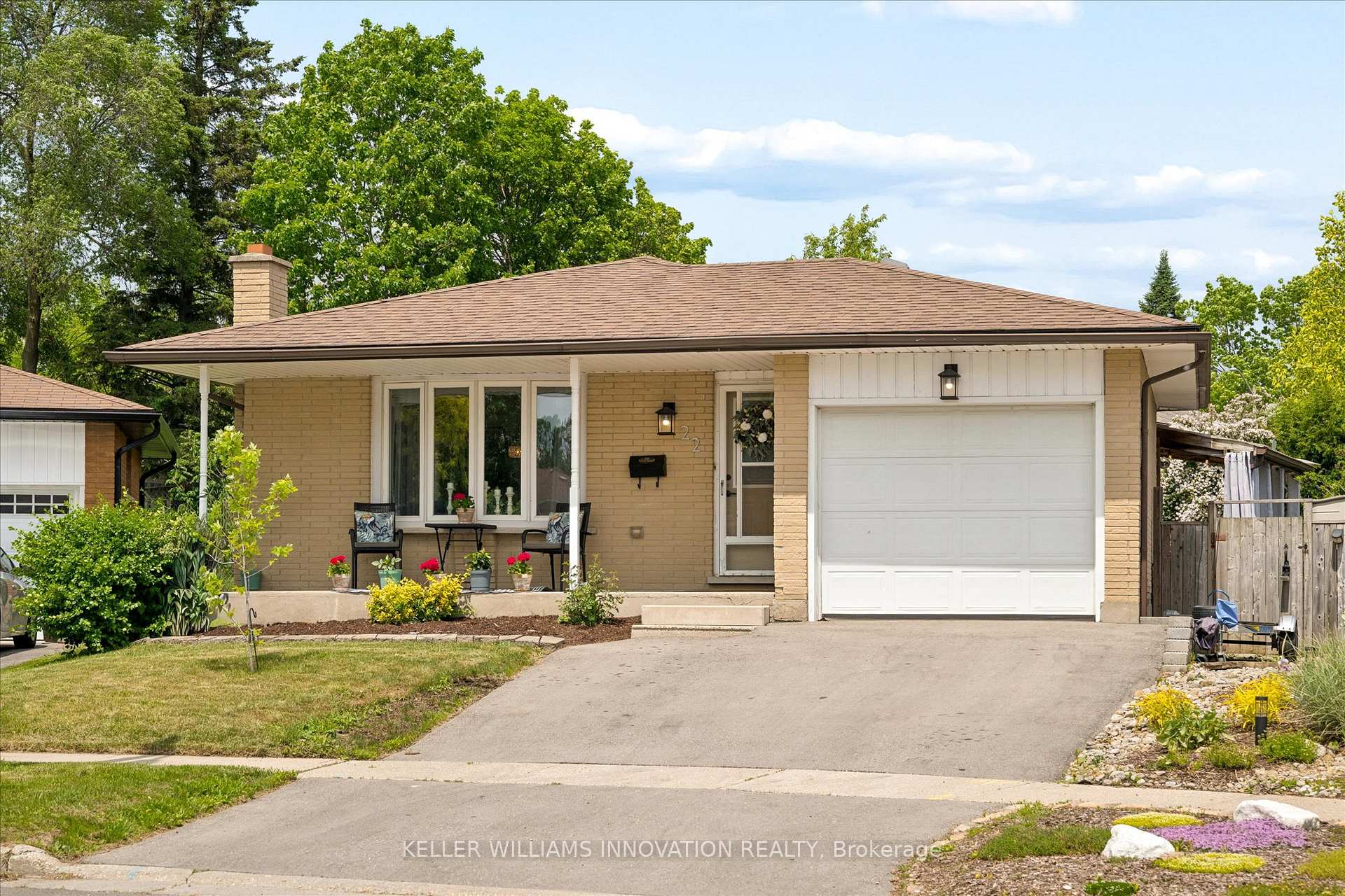22 Brookside Crescent, Kitchener, ON N2N 1H1