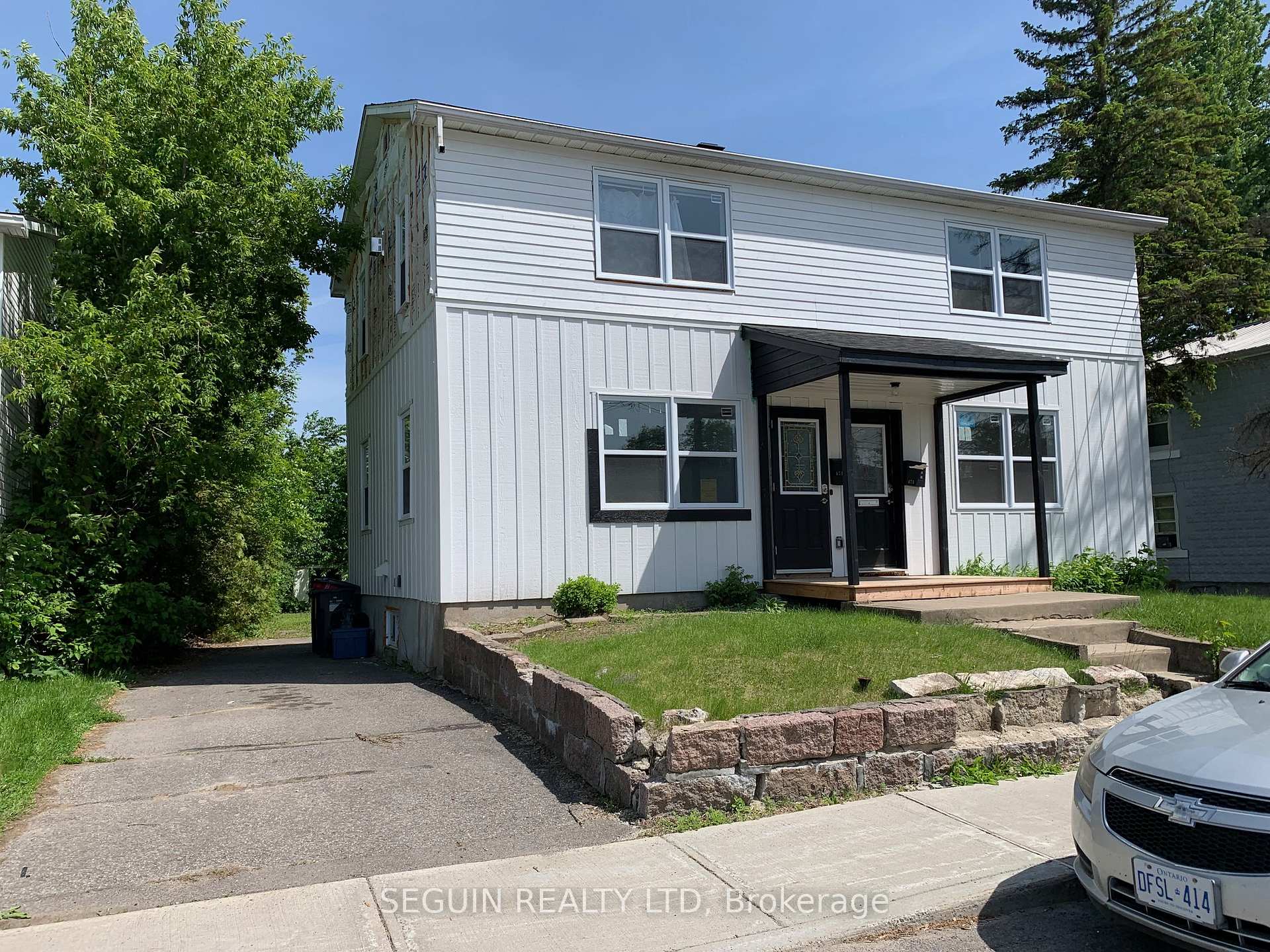 471-473 Emerald Street, Hawkesbury, ON K6A 1S5