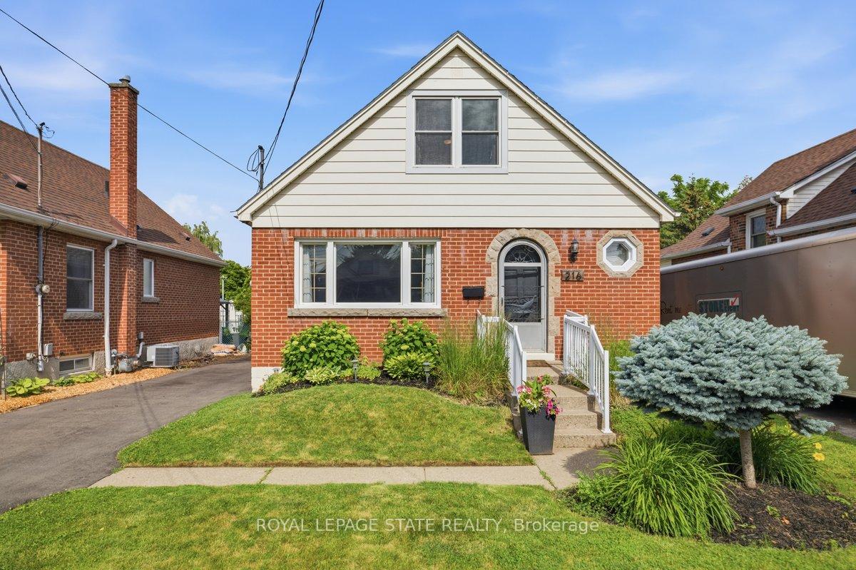 216 Summerhill Avenue, Hamilton, ON L8K 3N7