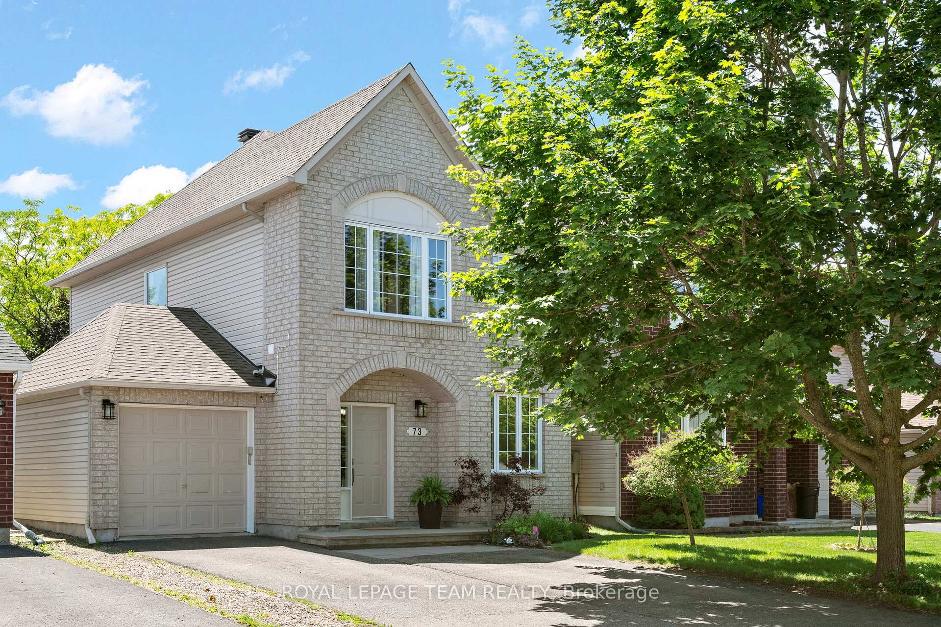 73 Deerfox Drive, Barrhaven, ON K2J 4V1