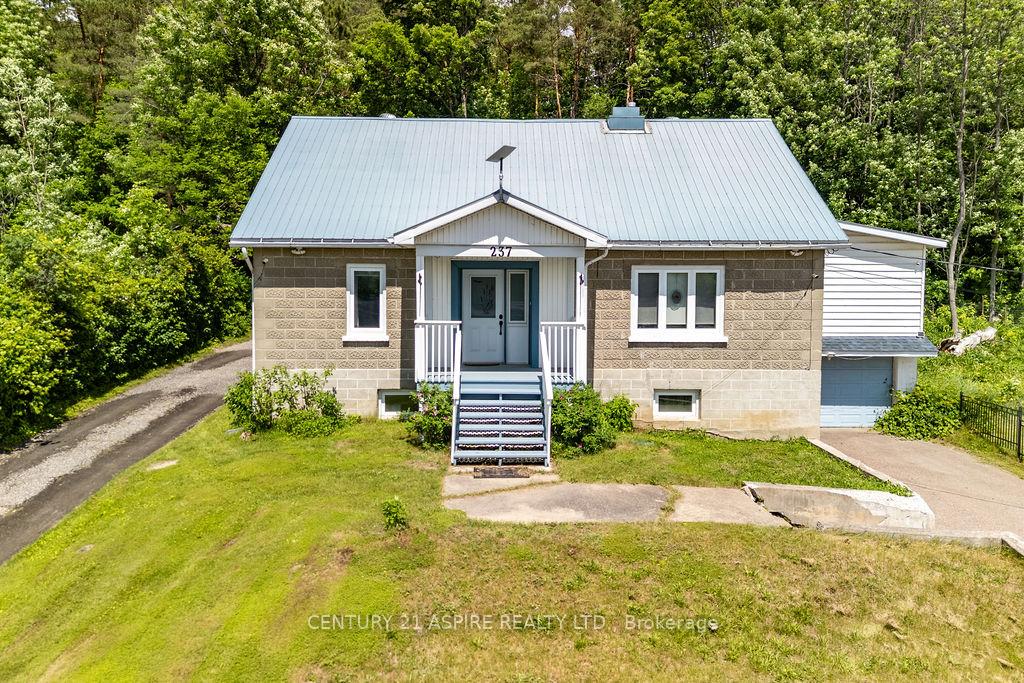 237 Bonnechere Street W, Bonnechere Valley, ON K0J 1T0