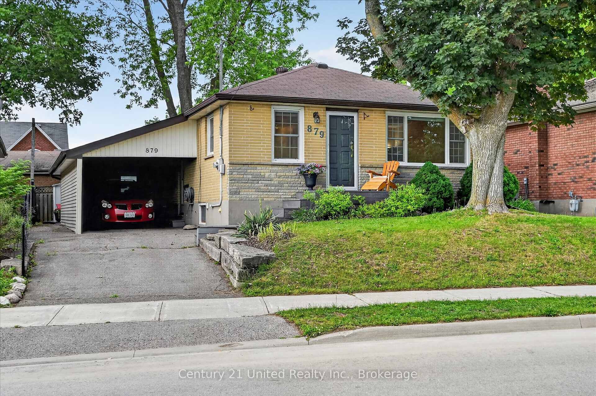 879 Birch Avenue, Peterborough, ON K9H 6G7