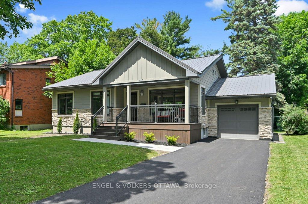 580 Thessaly Circle, Alta Vista and Area, ON K1H 5W5