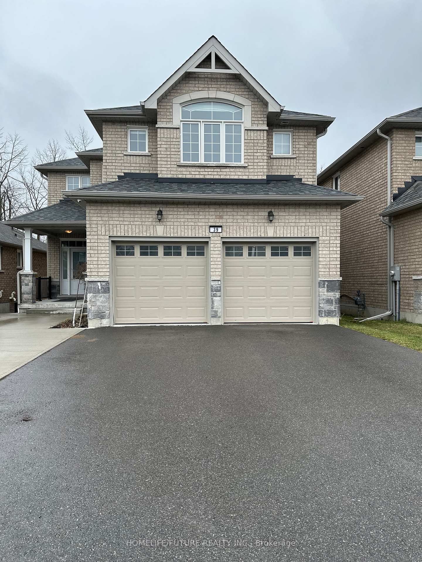 39 Summer Lane, Selwyn, ON K9L 0G4