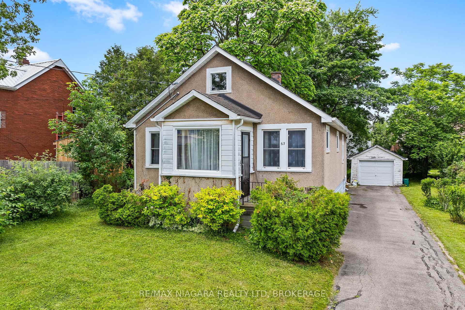 63 Wilton Avenue, Welland, ON L3C 1Z8