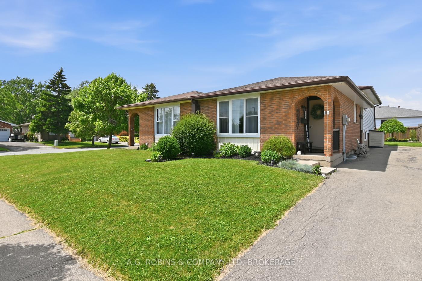10 Chantal Court, Welland, ON L3B 5V3