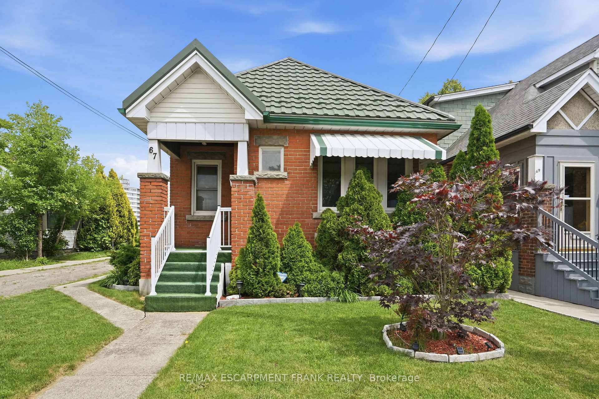 67 Paradise Road S, Hamilton, ON L8S 1S3