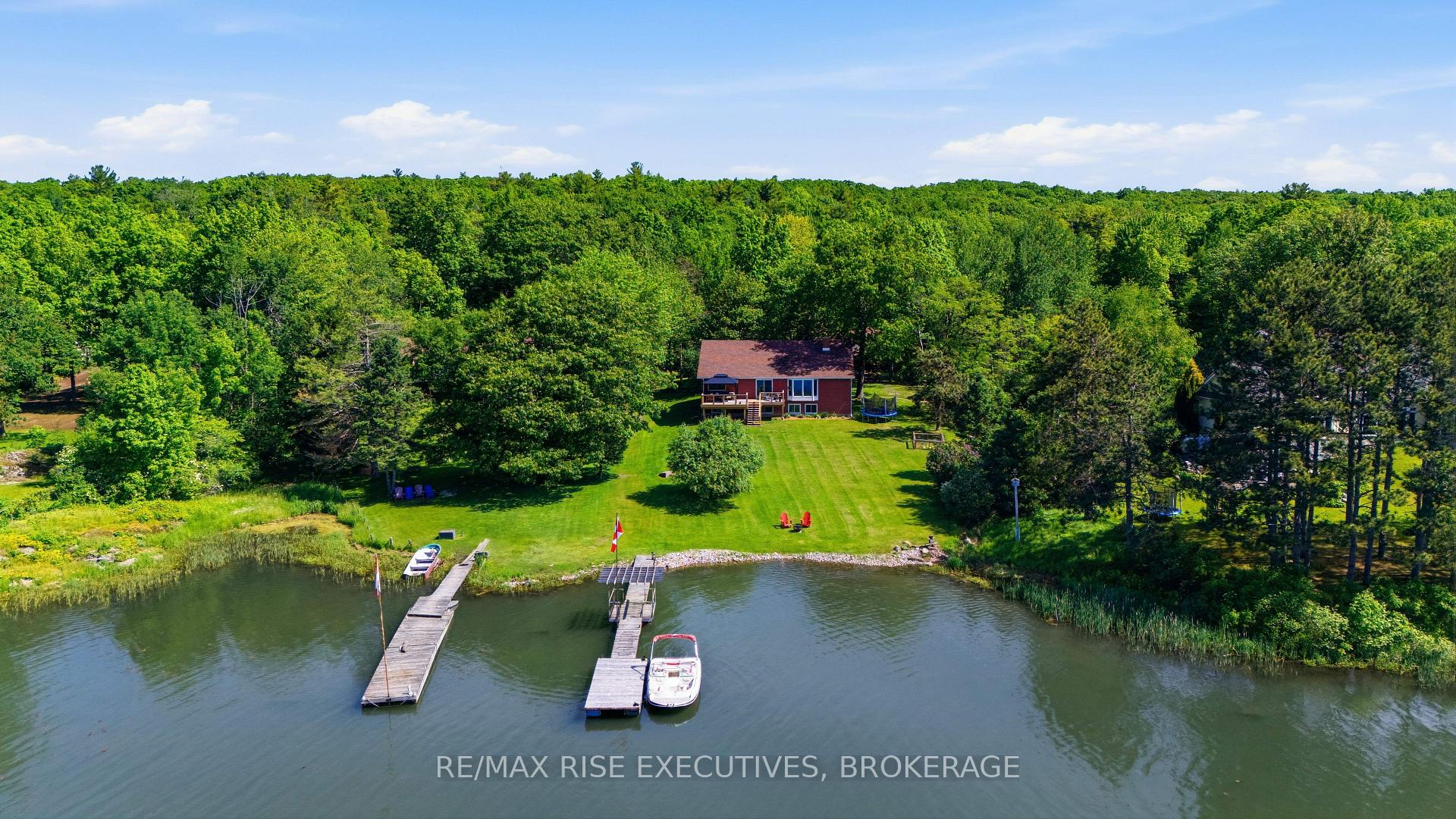 1520 Shore Road, Kingston, ON K7L 0C1