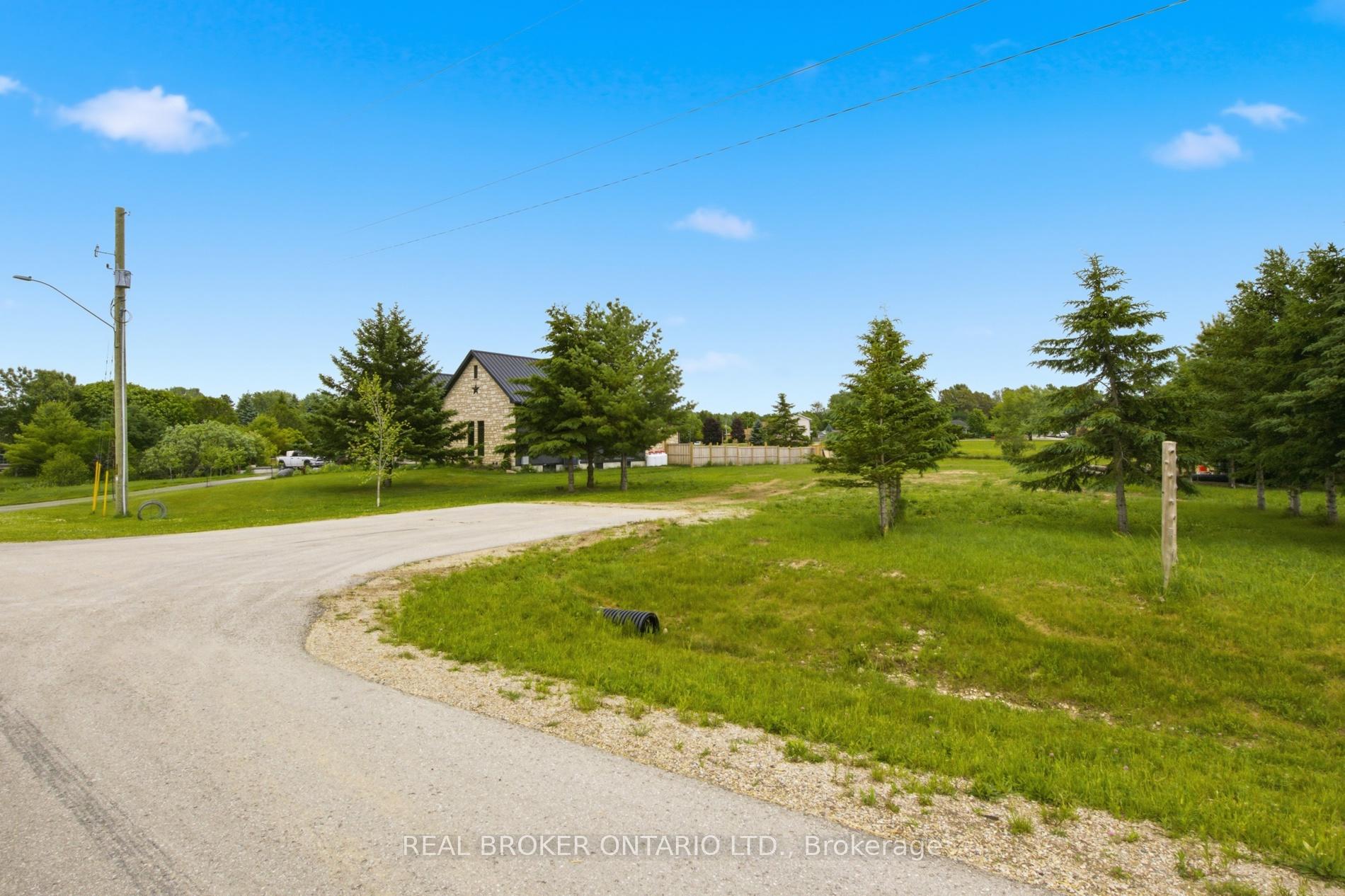 1022 Currie Street, Howick, ON N0G 2X0