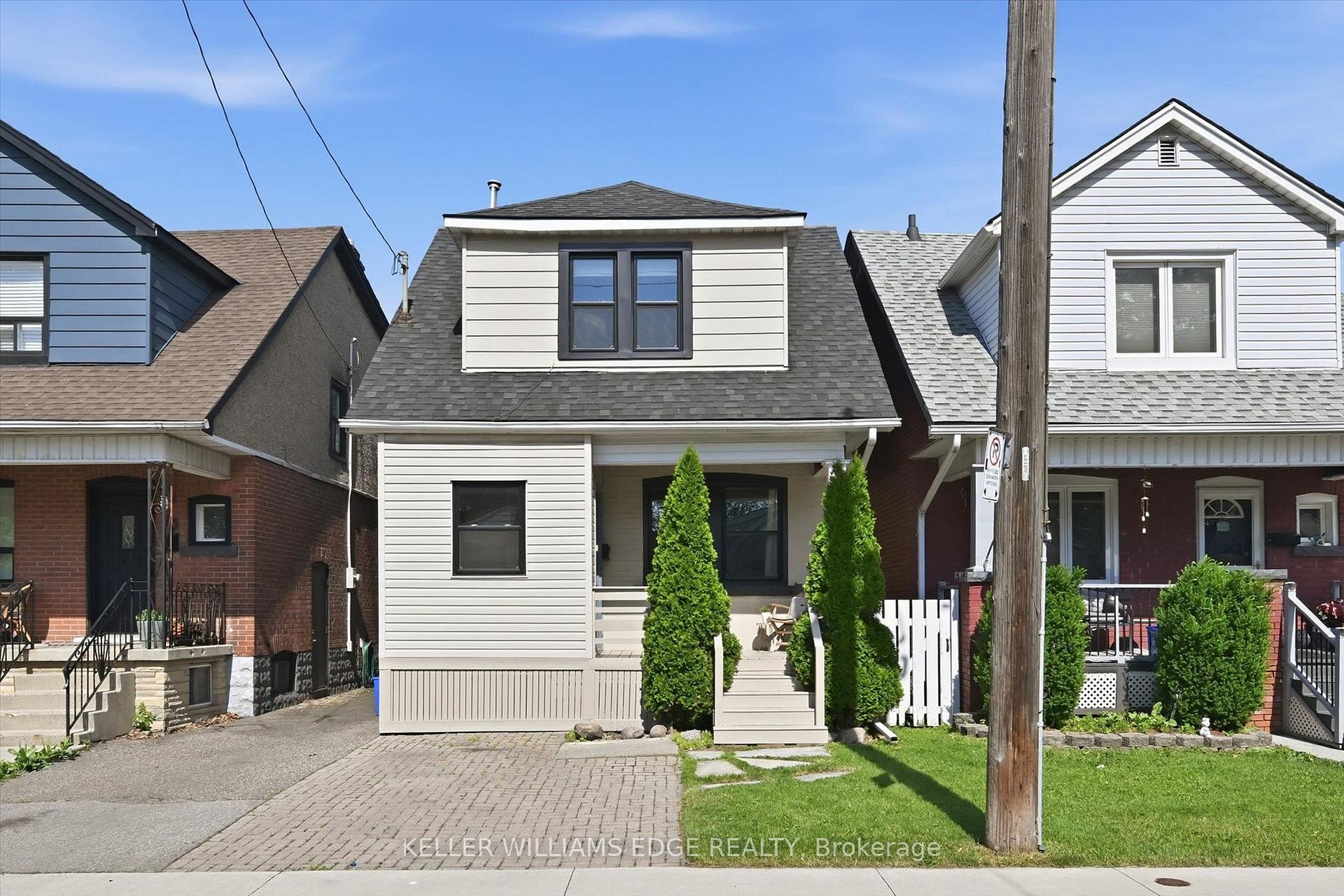 77 Cameron Avenue N, Hamilton, ON L8H 4Z1