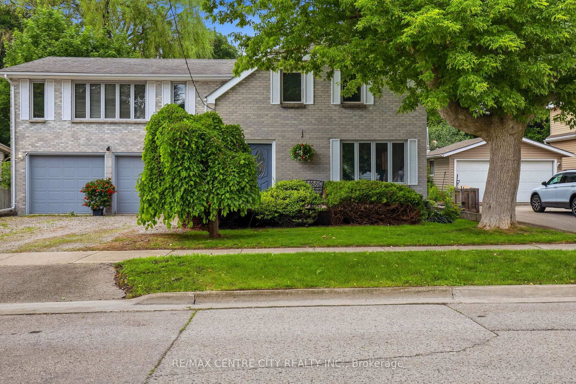 85 Stuart Street, London East, ON N5Y 1S4
