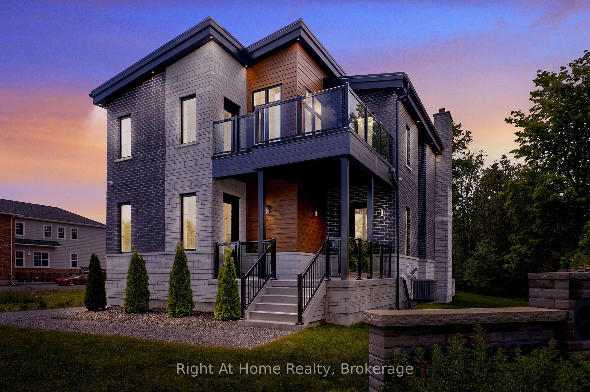 213 Suzanne Mess Boulevard, Cobourg, ON K9A 3L3