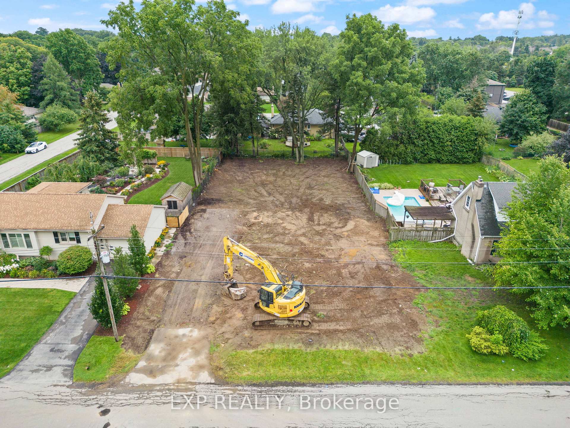 28 Calvin Street, Hamilton, ON L9G 2G3