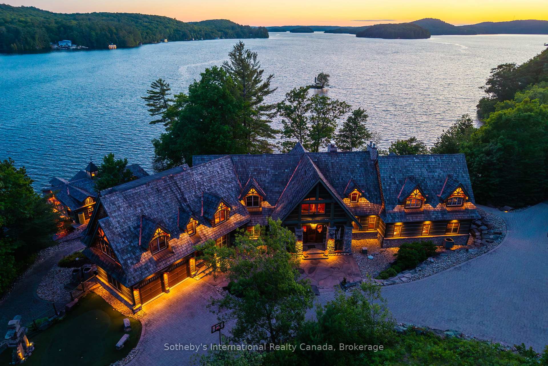 1100-2 Delbrooke Road, Lake of Bays, ON P0A 1H0