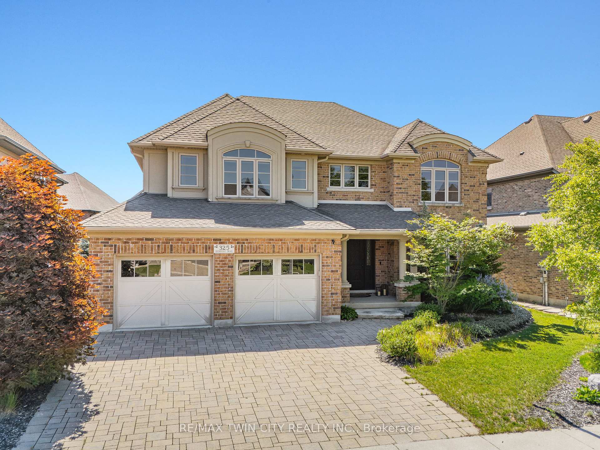 325 Deerfoot Trail, Waterloo, ON N2K 0B4