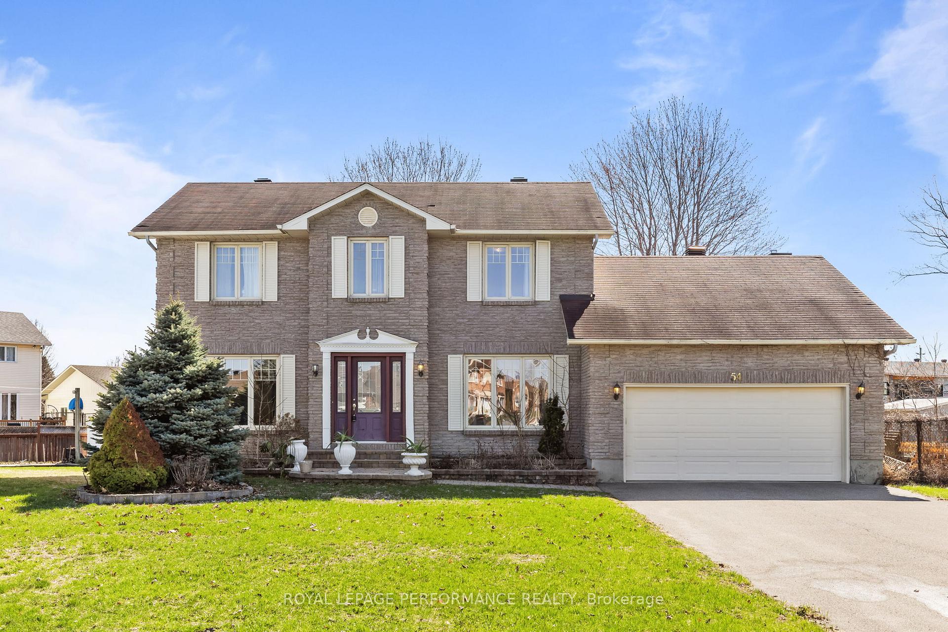 54 Lapointe Boulevard, Russell, ON K0A 1W0