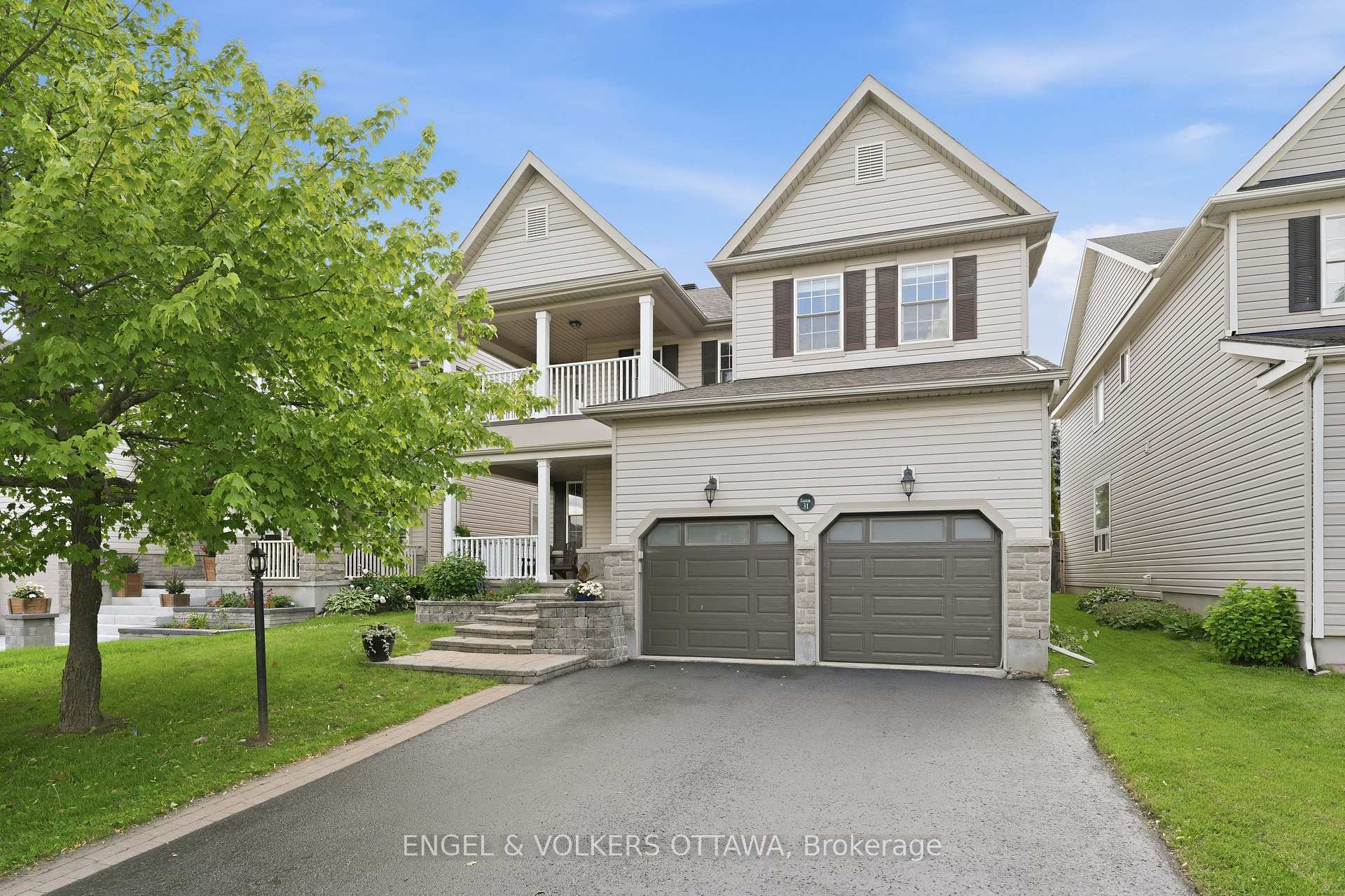 31 Leatherwood Crescent, Barrhaven, ON K2J 4X9