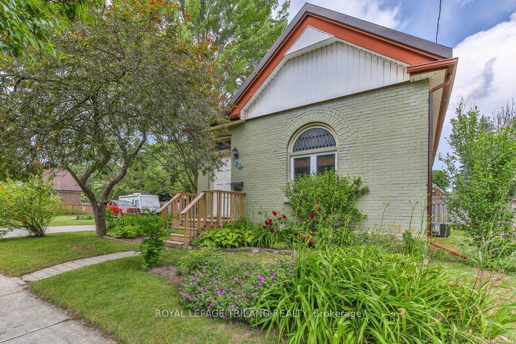 52 EASTMAN Avenue, London East, ON N5W 2M4
