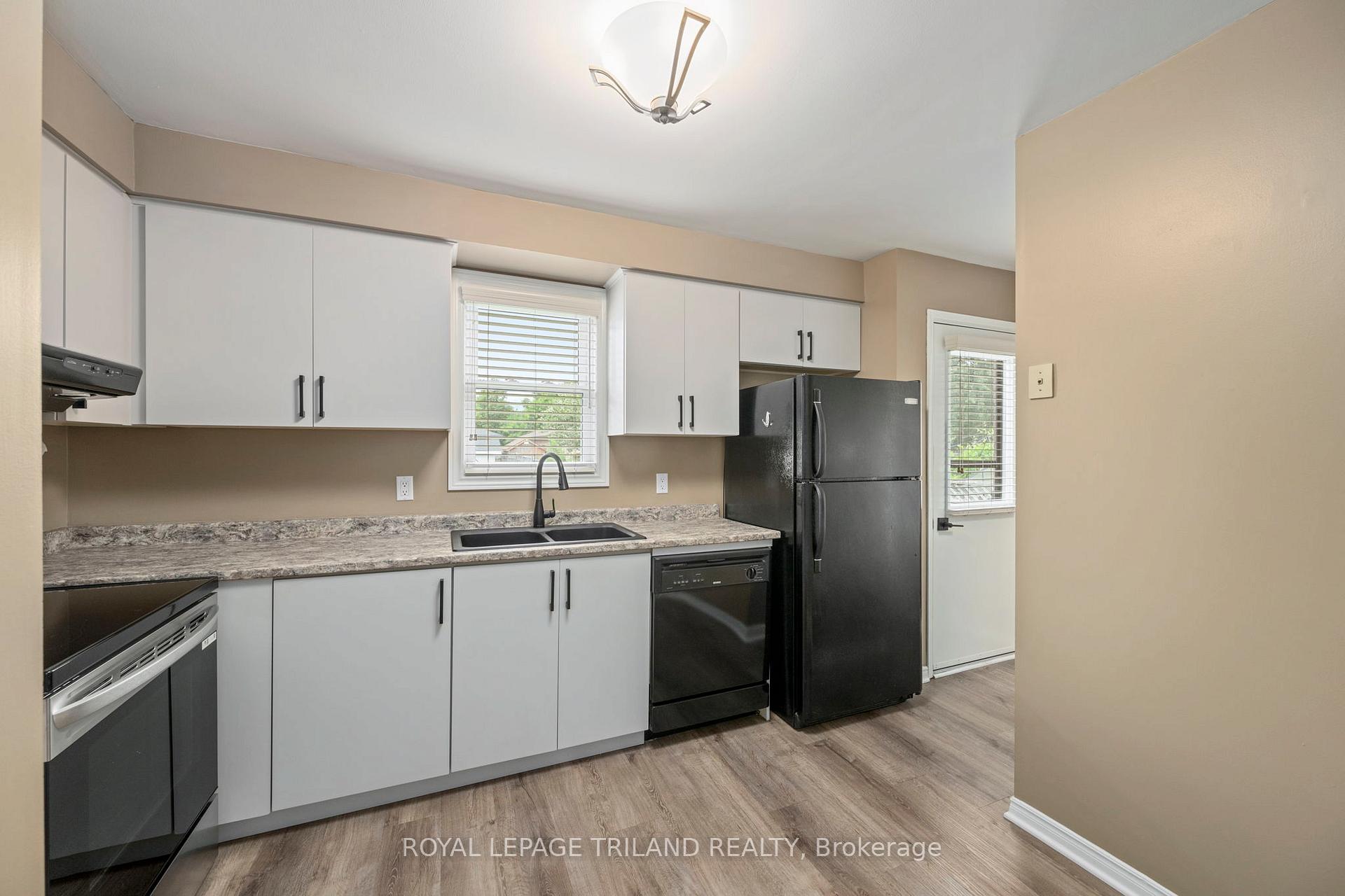 83 Bonaventure Drive, London East, ON N5V 4A7