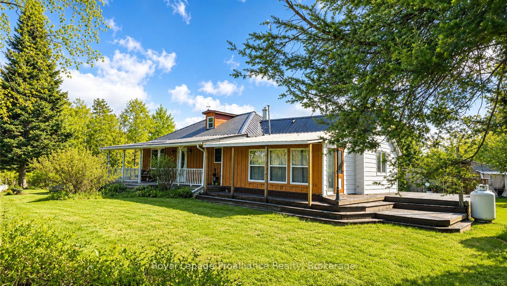 276 5th Concession Road N, Addington Highlands, ON K0H 1P0